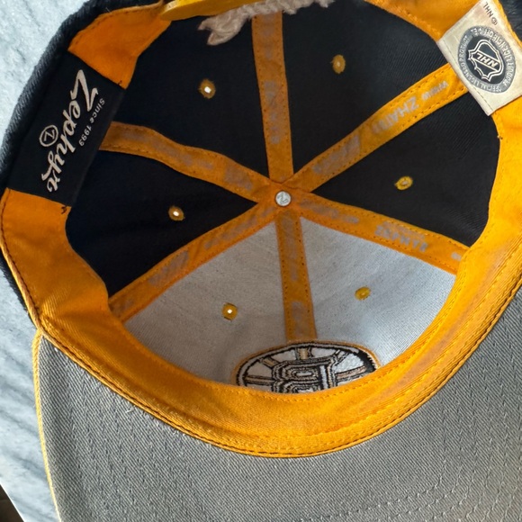 Boston Bruins NHL SnapBack Hockey Hat Zephyr - Picture 5 of 7
